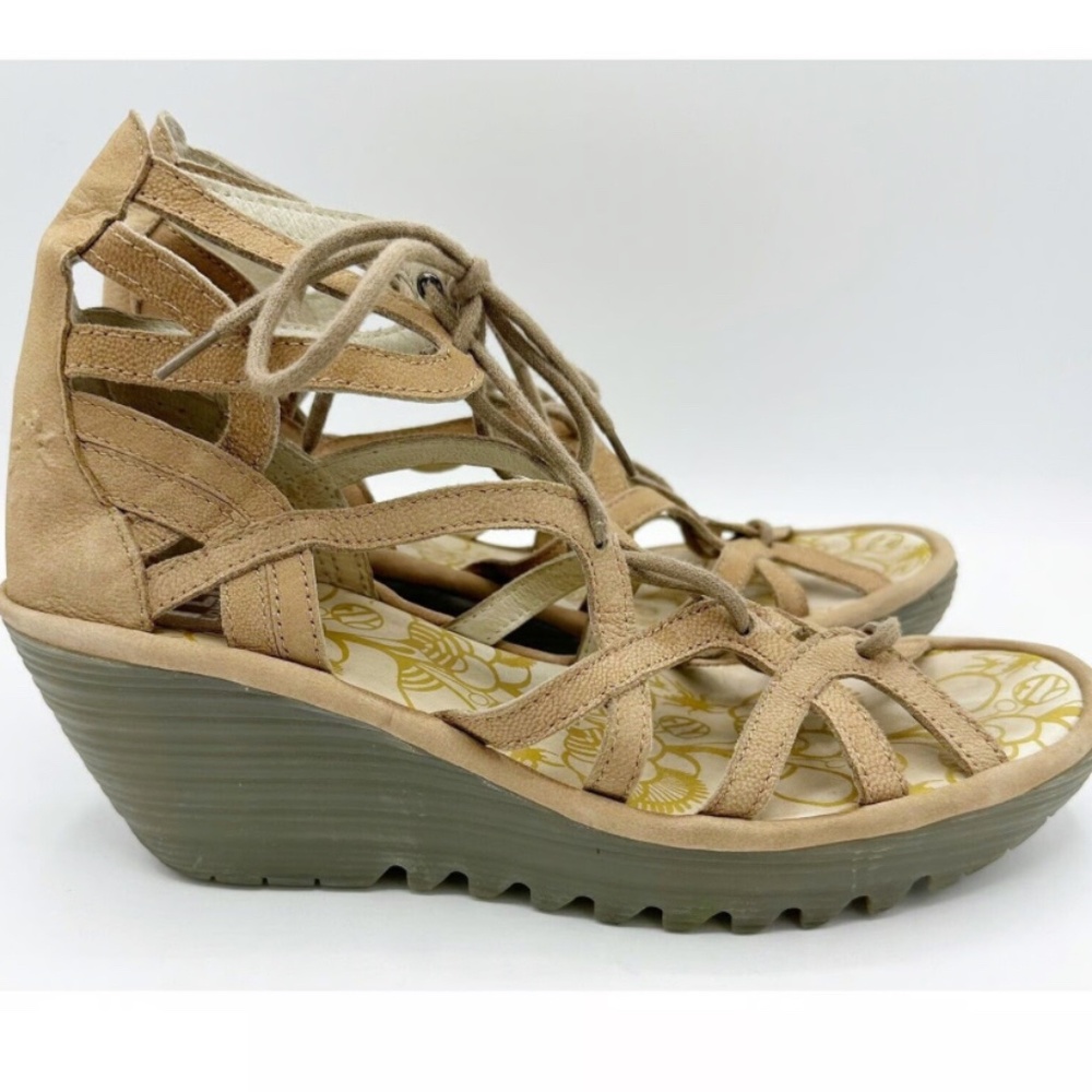 EUC FLY LONDON Yuke Gladiator Lace Up Wedge Sandal Gold Tan EU37